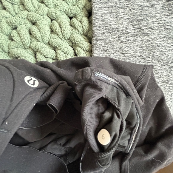 Huge LOT of women’s workout clothing!! - Picture 12 of 16